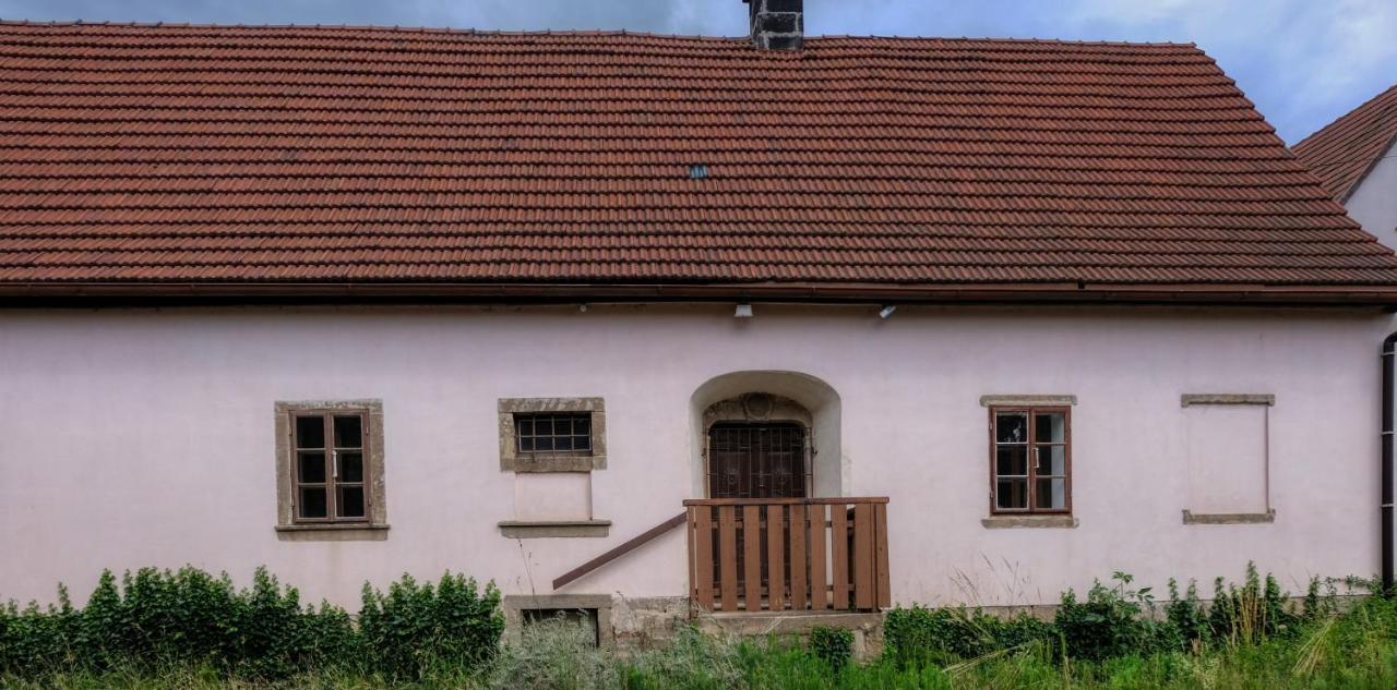 Apartmany V Broumovskem Statku Exterior photo